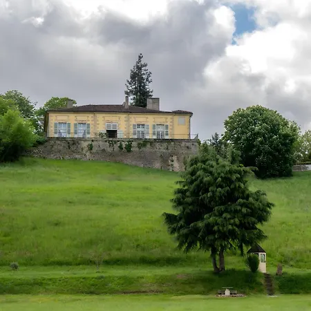 Chateau Oda ve Kahvaltı 3*